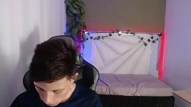 Snapshot of Didi_hard chatting on 8, 4, 2026 Didi hard online show from 8, 4, 2026