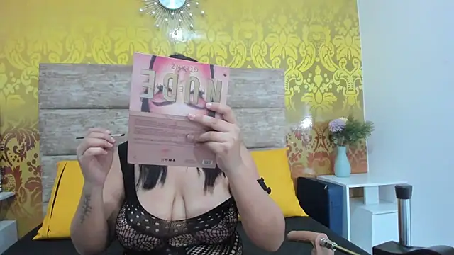 Snapshot of elianacollins23 chatting on 10, 2, 2026 elianacollins23 online show from 10, 2, 2026