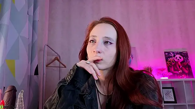 Snapshot of Lea_much chatting on 3, 6, 2026 Lea much online show from 3, 6, 2026