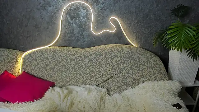 Dream Olivia online show from 2, 3, 2026