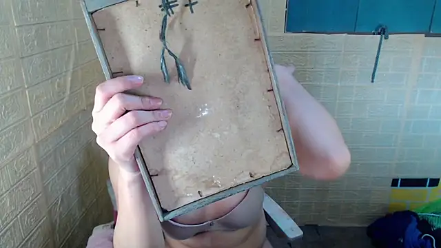 Snapshot of JuicyFoxCock chatting on 3, 2, 2026 JuicyFoxCock online show from 3, 2, 2026