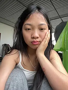 Snapshot of Lyn-be99 chatting on 10, 5, 2026 Lyn-be99 online show from 10, 5, 2026