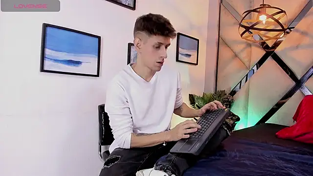 Snapshot of Jasper__jones chatting on 11, 2, 2026 Jasper jones online show from 11, 2, 2026