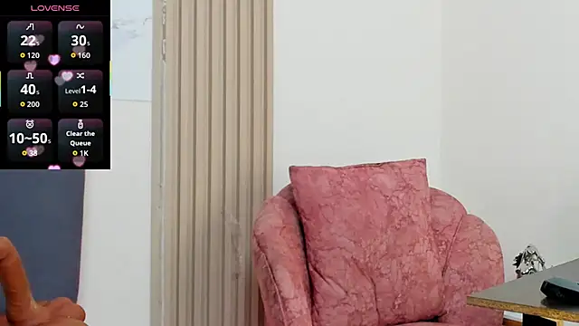 Snapshot of IrisCielo chatting on 5, 7, 2026 IrisCielo online show from 5, 7, 2026