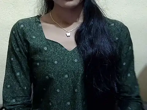 Snapshot of Khushi_v chatting on 13, 2, 2026 Khushi v online show from 13, 2, 2026