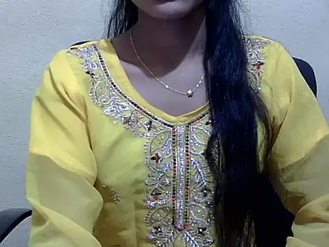 Snapshot of Khushi_v chatting on 1, 3, 2026 Khushi v online show from 1, 3, 2026
