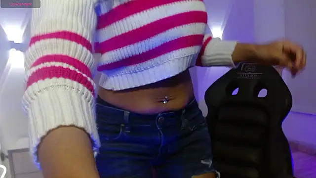 Snapshot of TINY_TAY chatting on 23, 2, 2026 TINY TAY online show from 23, 2, 2026