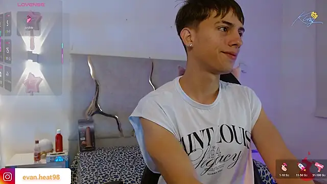 Snapshot of EVAN_TAY chatting on 9, 2, 2026 EVAN TAY online show from 9, 2, 2026