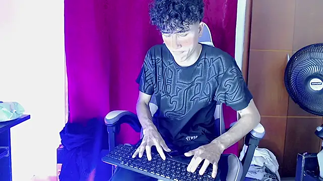 Snapshot of Johnny_cagee_ chatting on 20, 2, 2026 Johnny cagee online show from 20, 2, 2026