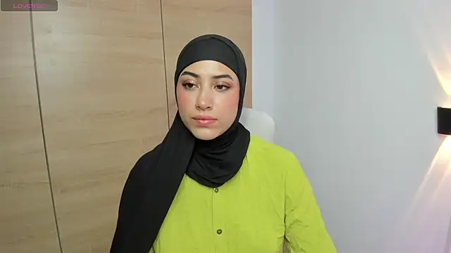 Snapshot of LAY_LA_ chatting on 12, 2, 2026 LAY LA online show from 12, 2, 2026