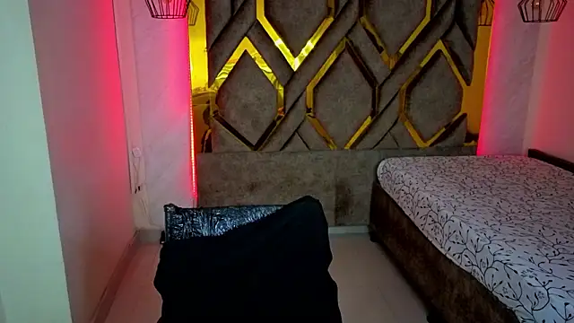 Luvienne online show from 10, 2, 2026