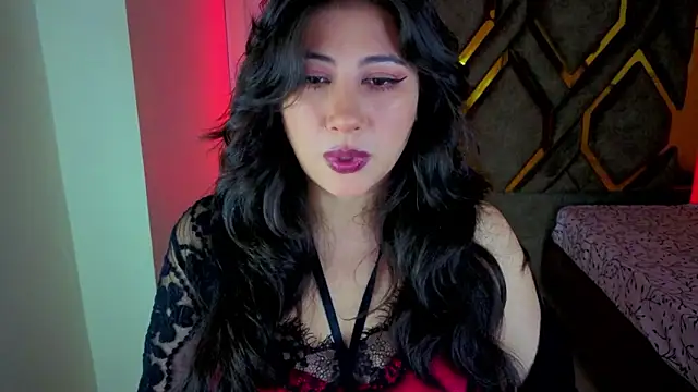 Luvienne online show from 15, 2, 2026