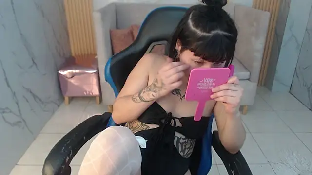 ela boob s online show from 4, 3, 2026