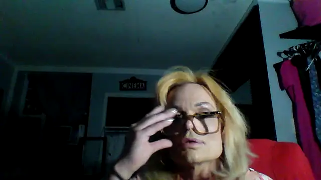 Snapshot of starandsky chatting on 24, 5, 2026 starandsky online show from 24, 5, 2026