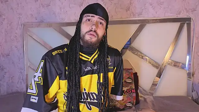 Snapshot of Benny_and_Mark chatting on 3, 3, 2026 Benny and Mark online show from 3, 3, 2026