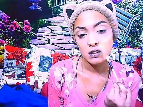 IndianPretty14u2Luv online show from 25, 5, 2026