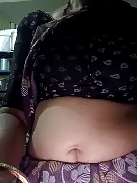 Snapshot of desicpl26 chatting on 18, 2, 2026 desicpl26 online show from 18, 2, 2026