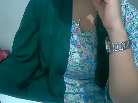 Snapshot of Cute_Aliyaa chatting on 28, 2, 2026 Cute Aliyaa online show from 28, 2, 2026