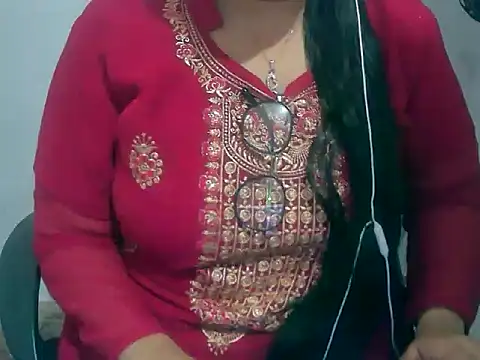 Cute Aliyaa online show from 13, 3, 2026