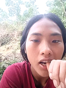 Snapshot of Hoa-tuylip chatting on 17, 5, 2026 Hoa-tuylip online show from 17, 5, 2026