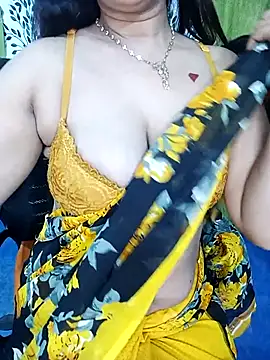 Snapshot of alinaarora chatting on 12, 2, 2026 alinaarora online show from 12, 2, 2026