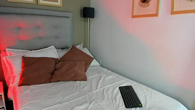 Snapshot of SalomeStorm_ chatting on 17, 2, 2026 SalomeStorm online show from 17, 2, 2026