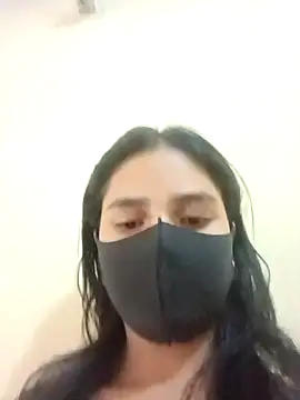 Snapshot of Mahira-- chatting on 17, 5, 2026 Mahira-- online show from 17, 5, 2026
