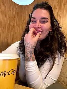 TattooGirlAlia online show from 19, 1, 2026