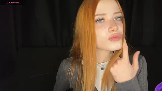 Snapshot of Kiralovessto chatting on 8, 3, 2026 Kiralovessto online show from 8, 3, 2026