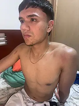 Snapshot of CreamKingg chatting on 4, 2, 2026 CreamKingg online show from 4, 2, 2026