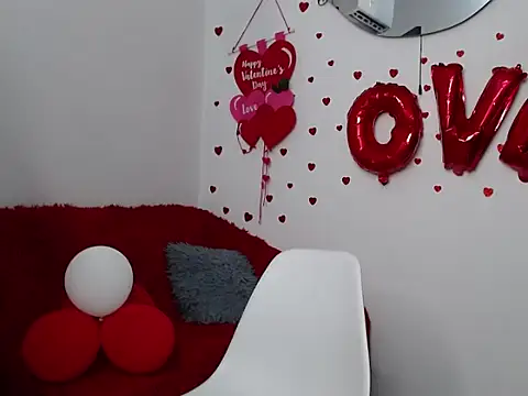 Snapshot of Caius_fox chatting on 6, 3, 2026 Caius fox online show from 6, 3, 2026