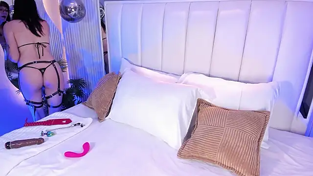 Snapshot of ViolettaColinss chatting on 2, 2, 2026 ViolettaColinss online show from 2, 2, 2026