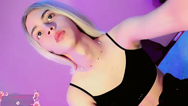 Snapshot of zoe_rous2 chatting on 14, 3, 2026 zoe rous2 online show from 14, 3, 2026