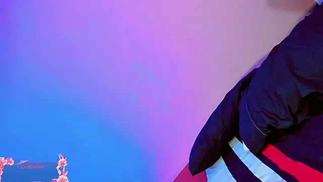 Snapshot of zoe_rous2 chatting on 1, 4, 2026 zoe rous2 online show from 1, 4, 2026