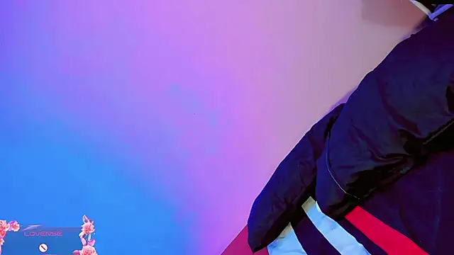 Snapshot of zoe_rous2 chatting on 1, 4, 2026 zoe rous2 online show from 1, 4, 2026