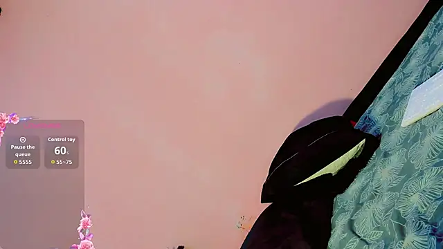 Snapshot of zoe_rous2 chatting on 8, 4, 2026 zoe rous2 online show from 8, 4, 2026