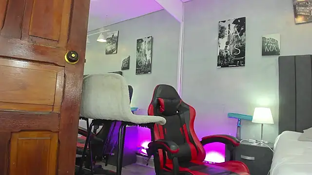 Snapshot of Raphael_Nyon chatting on 2, 3, 2026 Raphael Nyon online show from 2, 3, 2026