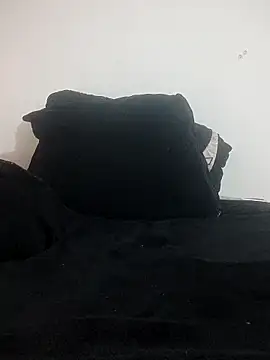 hairyandbigmann online show from 3, 2, 2026