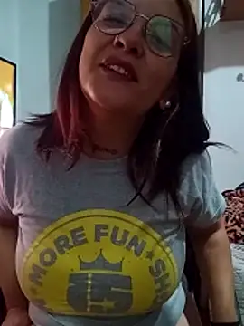 Snapshot of kuramaqueen chatting on 3, 6, 2026 kuramaqueen online show from 3, 6, 2026