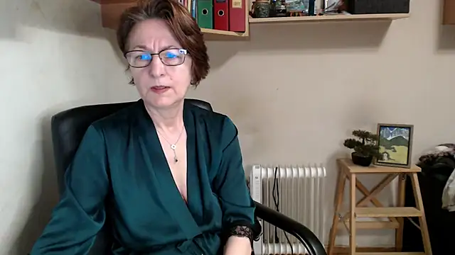 katemodel online show from 17, 5, 2026