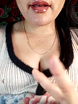 Snapshot of Reina_Fcup01 chatting on 9, 2, 2026 Reina Fcup01 online show from 9, 2, 2026