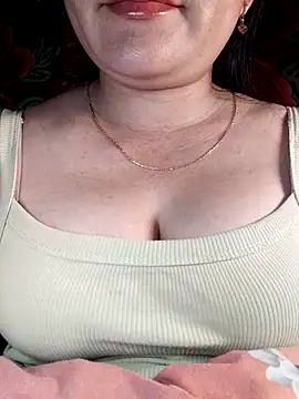 Snapshot of Reina_Fcup01 chatting on 12, 2, 2026 Reina Fcup01 online show from 12, 2, 2026