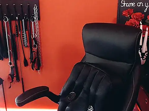  MissJaneWarren  online show from 18, 4, 2026