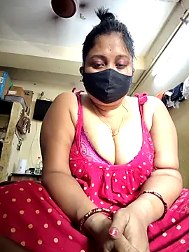 Snapshot of Curvy_Trisha chatting on 13, 3, 2026 Curvy Trisha online show from 13, 3, 2026