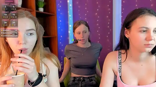 Snapshot of stella_flower chatting on 7, 2, 2026 stella flower online show from 7, 2, 2026