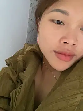 Snapshot of Emxinhka1 chatting on 6, 4, 2026 Emxinhka1 online show from 6, 4, 2026