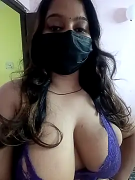 Snapshot of Aliya_Hott chatting on 7, 7, 2026 Aliya Hott online show from 7, 7, 2026