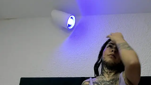 Snapshot of Dahliablack chatting on 1, 6, 2026 Dahliablack online show from 1, 6, 2026