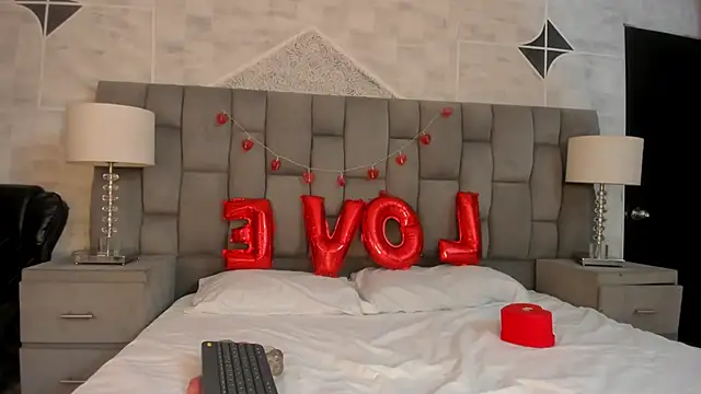 Snapshot of ZoehPeterr_ chatting on 15, 2, 2026 ZoehPeterr online show from 15, 2, 2026