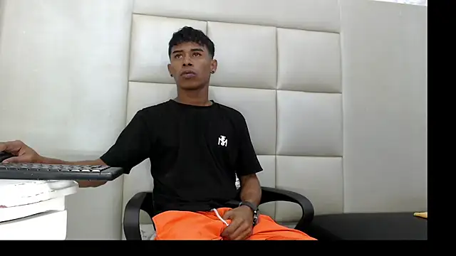 Snapshot of TonnyMarck chatting on 15, 2, 2026 TonnyMarck online show from 15, 2, 2026